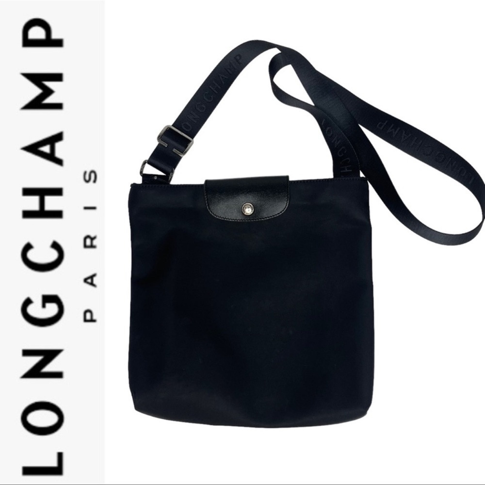 Longchamp Paris Black Nylon Crossbody/Messenger Bag Logo Strap